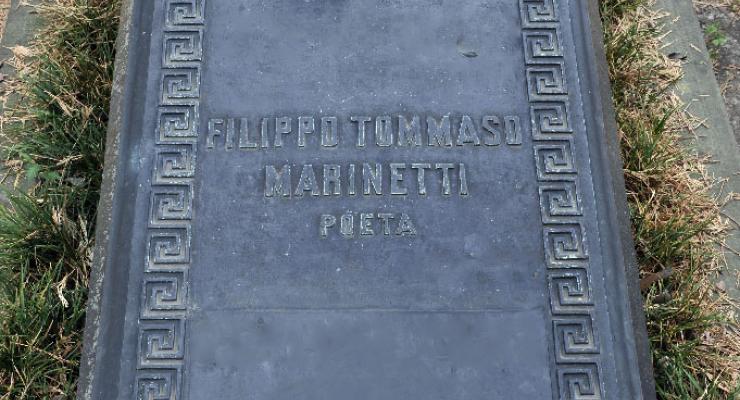 2. Monumento Filippo Tommaso Marinetti 