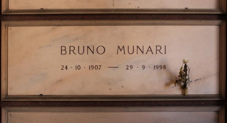 9. Sepoltura Bruno Munari