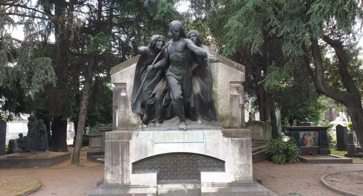 6. Monumento Peretti