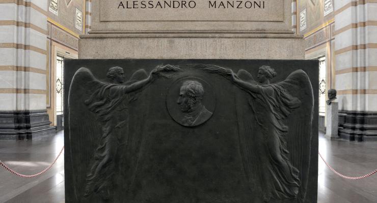 11. Sarcofago di Alessandro Manzoni (particolare)