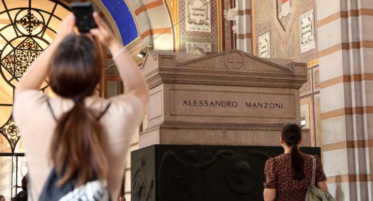 Omaggio ad Alessandro Manzoni, fotografia di Marcello Perrucci